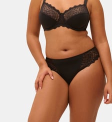 Slip noir détails en dentelle Simone Pérèle