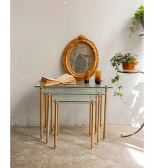 Table gigogne au plateau de verre Barbara N°150- Produit chiné Debongout