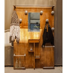 Vestiaire en bois et chromé Max N°440- Produit chiné Debongout
