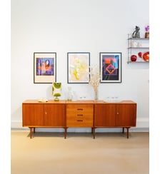 Longue enfilade en bois clair Margaret N°430- Produit chiné Debongout