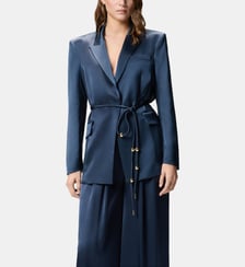Blazer en satin brillant avec ceinture et boule Pinko