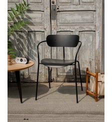 Chaise au design épuré Alma N°1755- Produit chiné Debongout
