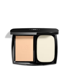 TEINT COMPACT HAUTE TENUE ULTRA CONFORT – FINI ZÉRO DÉFAUT CHANEL