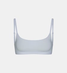 Brassière Fits Everybody Skims