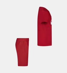 Ensemble t-shirt et short signature Nike