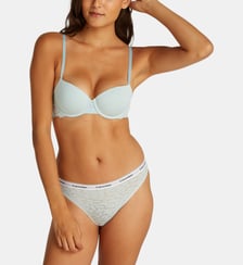 Soutien gorge CK Attraction balconnet Calvin Klein