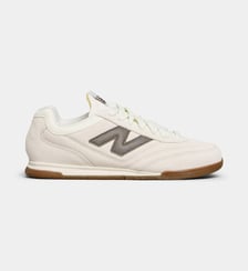 Baskets basses URC42ASM en suède New Balance