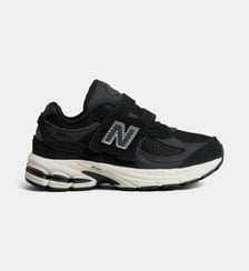 Baskets basses PV2002BK en cuir effet mesh New Balance