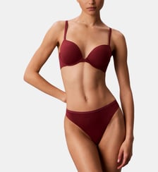 String Perfectly Fit  Calvin Klein