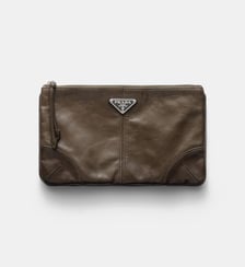 Pochette en cuir signature Prada