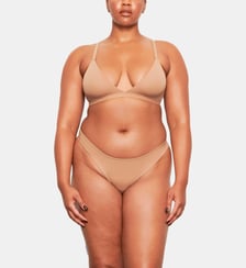 Brassière Fits Everybody triangle Skims