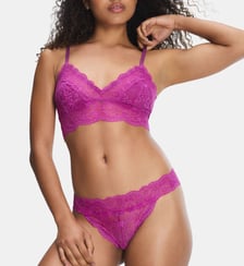 String dentelle florale Savage x Fenty