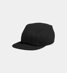 Casquette plissée HOMME PLISSÉ ISSEY MIYAKE