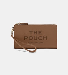 Pochette The Pouch en cuir signature Marc Jacobs