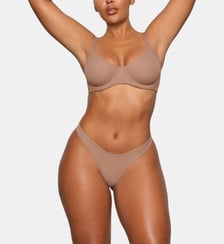 soutien-gorge coupe brassière Skims