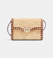 Sac à bandoulière Rockstud en raphia Valentino Garavani