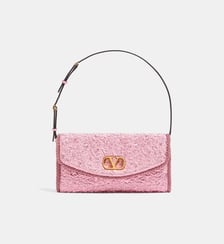 Sac pochette signature Valentino Garavani