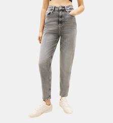 Jean mom signature Tommy Hilfiger
