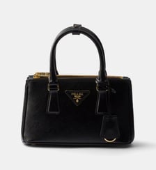 Mini sac Galleria en cuir Saffiano verni Prada