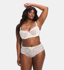 Shorty en dentelle Savage x Fenty