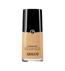 Fond de Teint Eclat Naturel Parfait Giorgio Armani