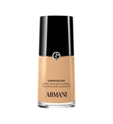 Fond de Teint Eclat Naturel Parfait Giorgio Armani