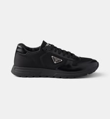 Baskets basses Prax 01 en cuir brossé et Re-Nylon Prada