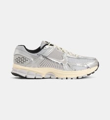 Baskets basses Zoom Vomero 5 Nike