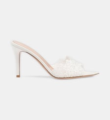 Mules Yvonne en cuir et dentelle Gianvito Rossi
