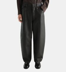 Pantalon oversize en denim enduit Lemaire