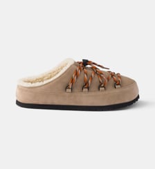 Mules Ltrack en veau velours Prada