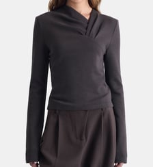 Top asymétrique Mala Iro