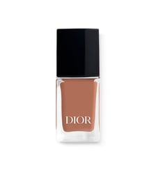 Vernis à ongles effet gel et couleur couture Dior