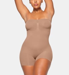 Body short Seamless Sculpt Strapless Skims