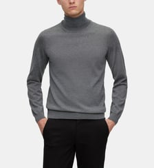 Pull slim à col roulé en laine mérinos
 BOSS