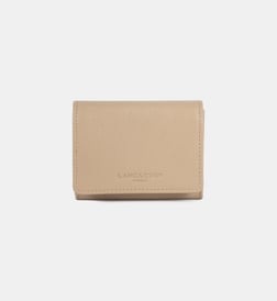 Beige foncé