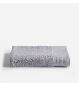 Gris moyen