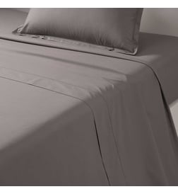 Gris moyen