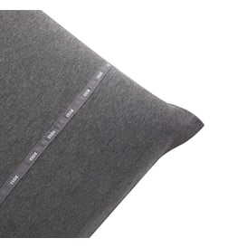 Gris foncé