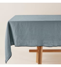 Vert de gris et bourdon noir