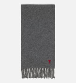 Gris carbone