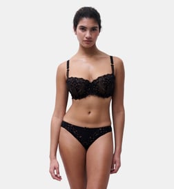 Dazzling black