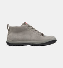 Gris moyen