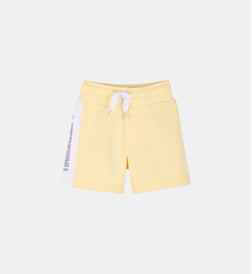 Jaune pâle