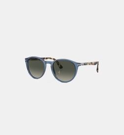 Bleu marine et transparent