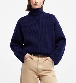 Bleu foncé
