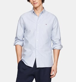 Blanc et bleu clair