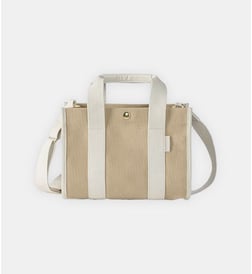 Beige et blanc