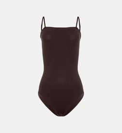 Marron foncé