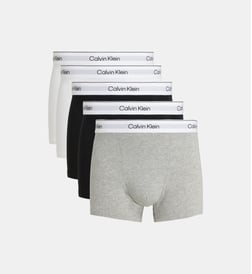 Noir et blanc et gris chiné